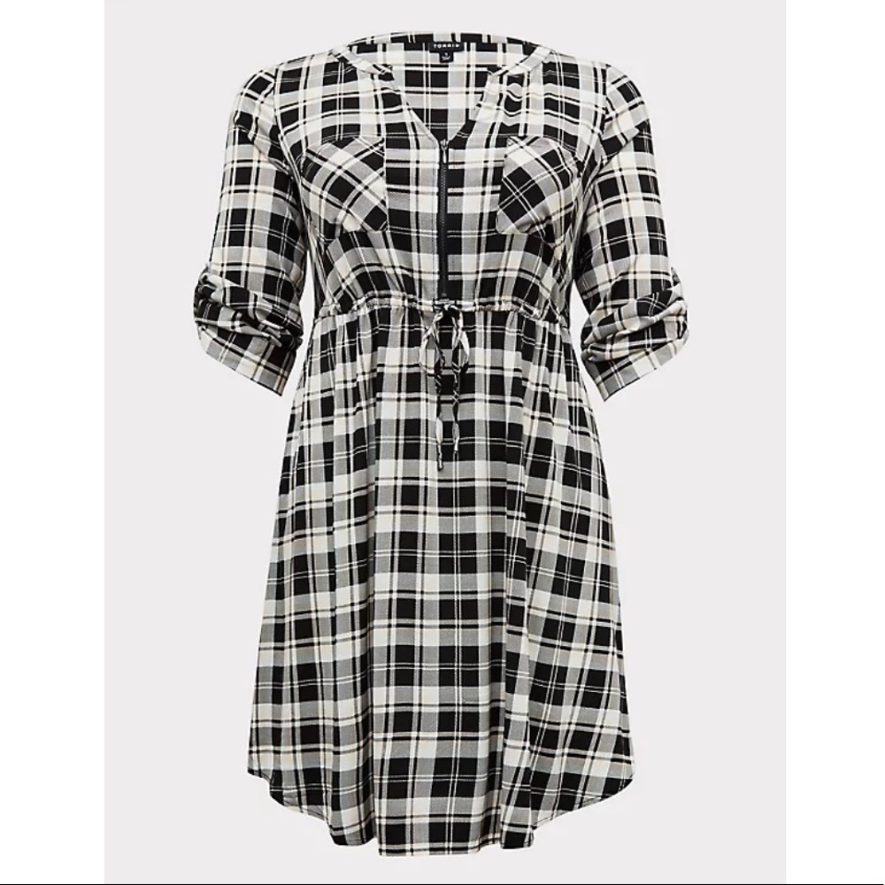 Torrid size 3 BLACK & IVORY PLAID CHALLIS ZIP FRONT DRAWSTRING SHIRT DRESS - Picture 4 of 11